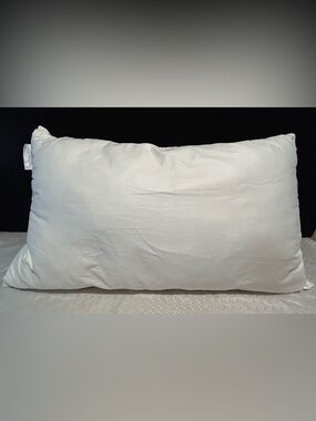 Pottery Barn Pillow Insert White 12 x 24 Lumbar Polyester Filling New